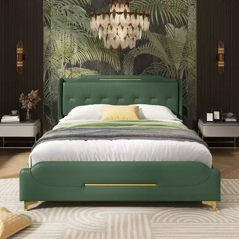 Letto King imbottito in ecopelle con testiera ad alette