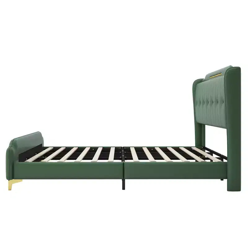 Letto King imbottito in ecopelle con testiera ad alette