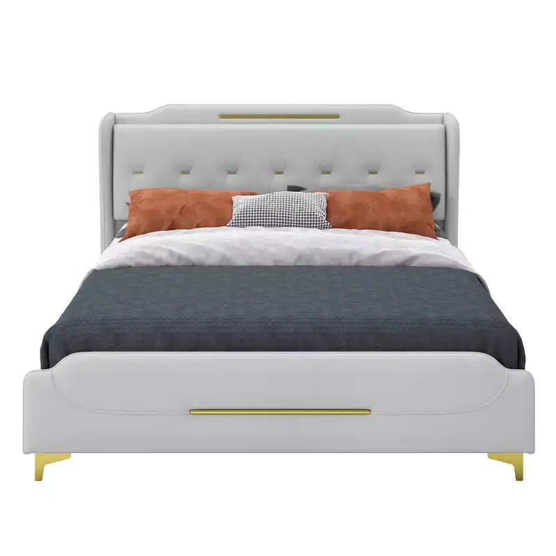 Letto King imbottito in ecopelle con testiera ad alette